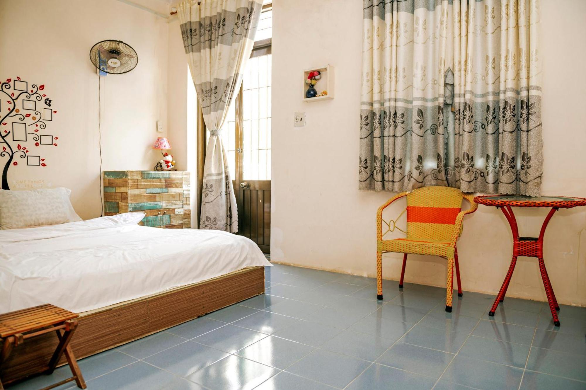 Khách Sạn Bụi Rạch Giá Exterior foto
