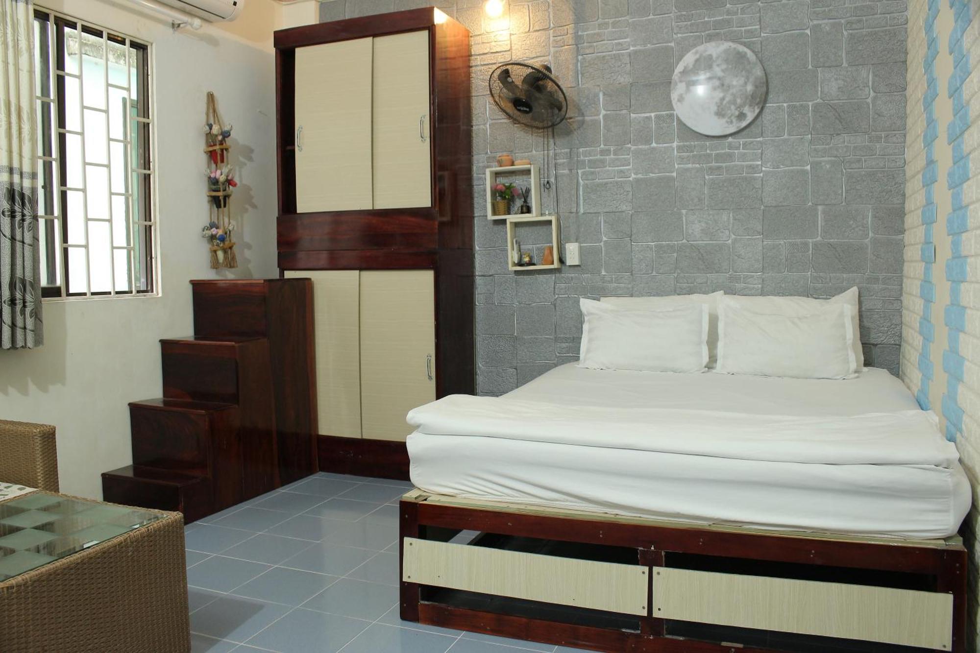 Khách Sạn Bụi Rạch Giá Exterior foto